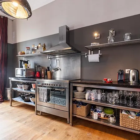 Apartment Travel